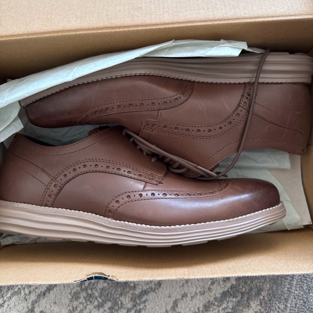 Cole Hann Men’s size 8 Men's ØriginalGrand Remastered Wingtip Oxfords NIB - Picture 2 of 4